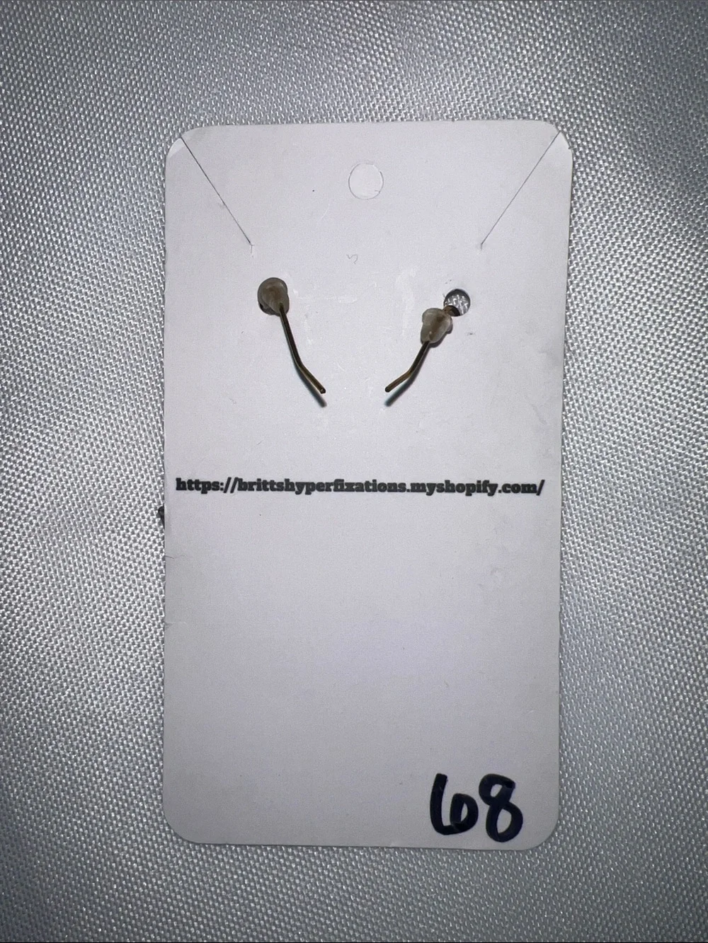Britt’s Hyperfixations Green Yellow Leaf Dangle Earrings Gold Tone